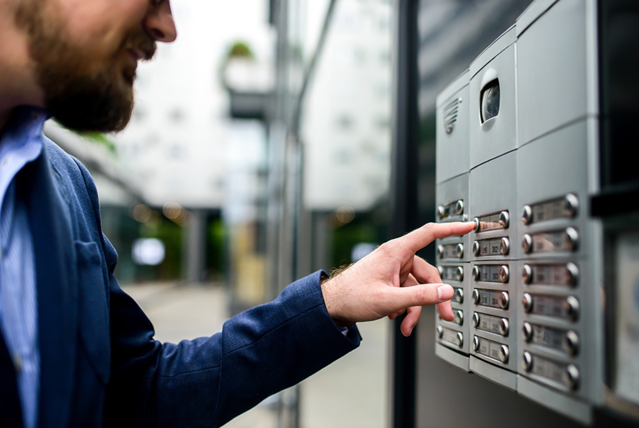 Sprech­anlagen bei Elektrobau- Schumann in Münchenbernsdorf